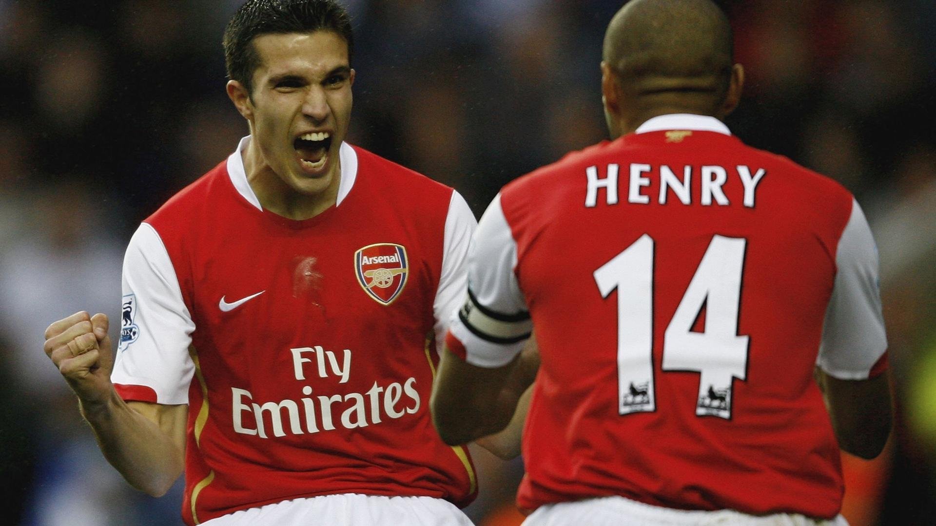 天价转会震撼足坛!新标王诞生,豪门豪掷2亿欧元锁定未来核心