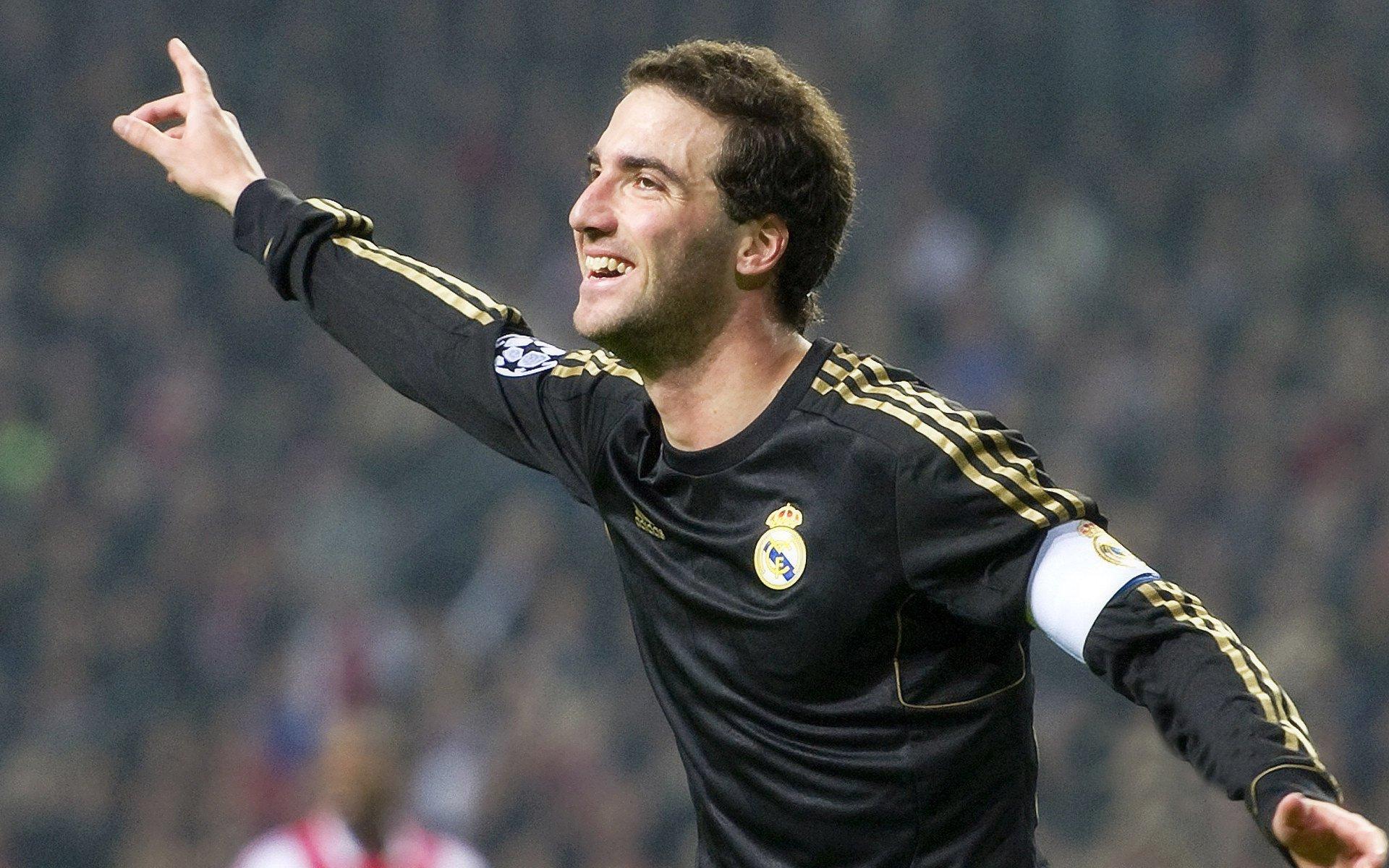 电竞世界杯落幕，中国战队斩获英雄联盟全球总冠军