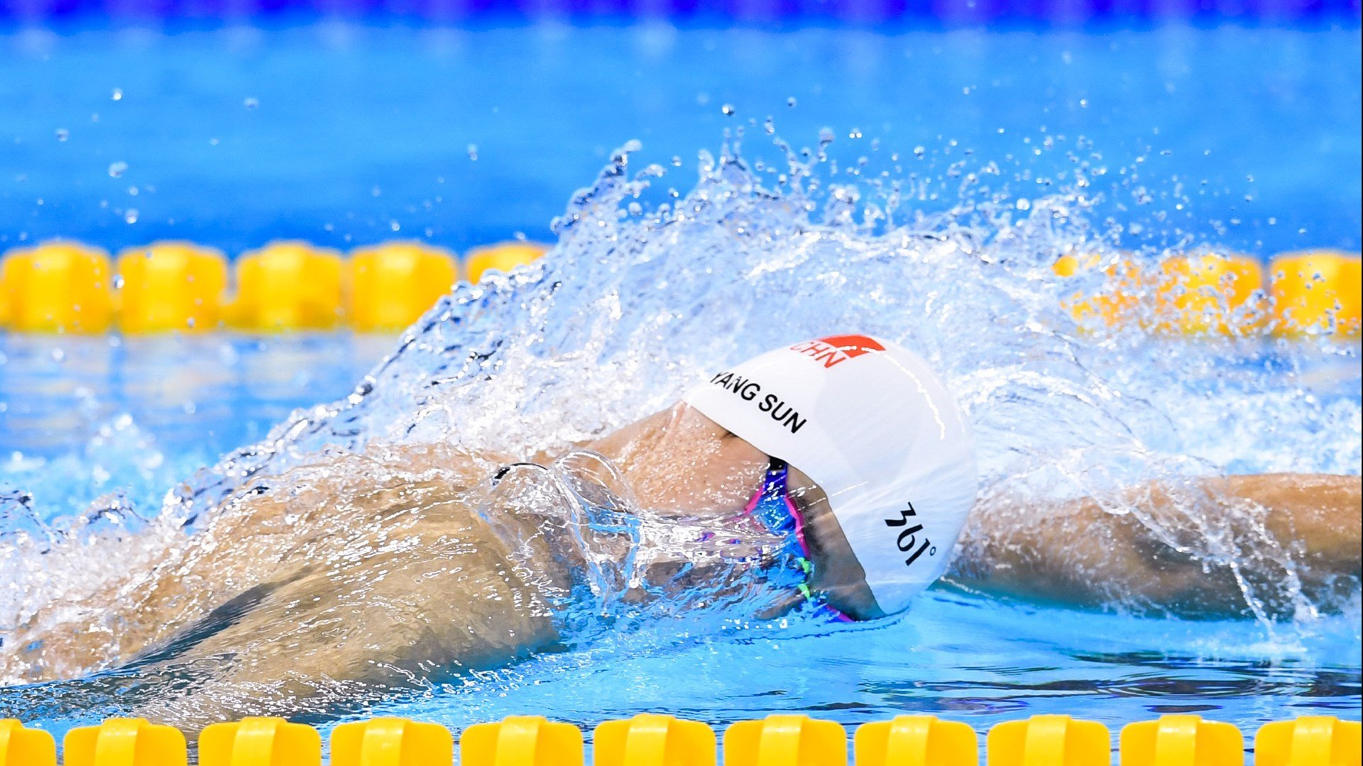 中国短道速滑队世界杯分站赛斩获两金一银 小将表现亮眼