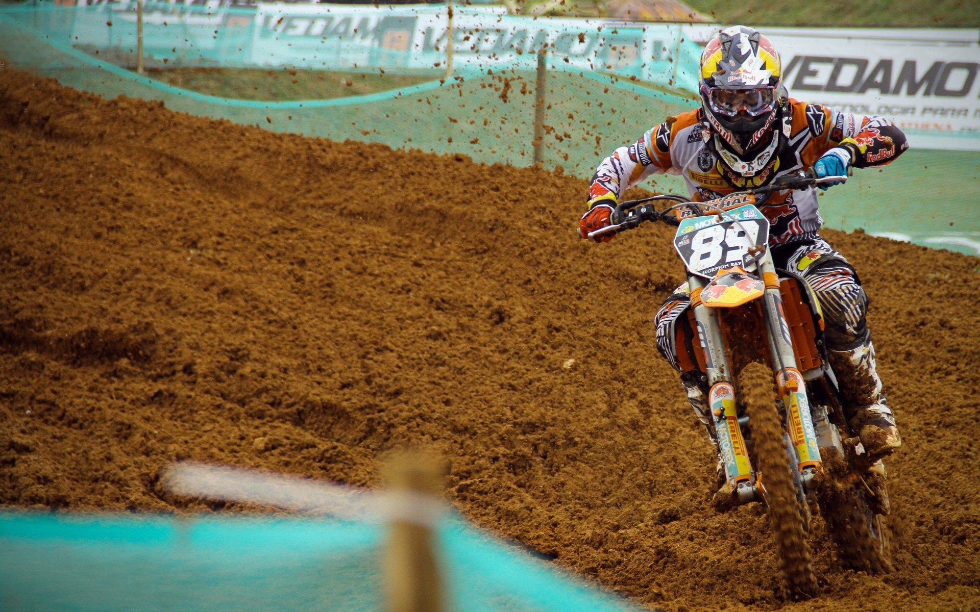 罗马诺曝曼联新星梅努或冬窗离队 那不勒斯有意租借补强中场